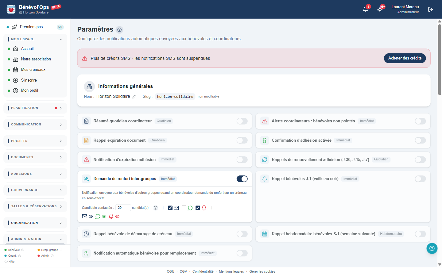 Page de configuration des notifications dans BenevolOps avec les paramètres d'annonces et de rappels automatiques